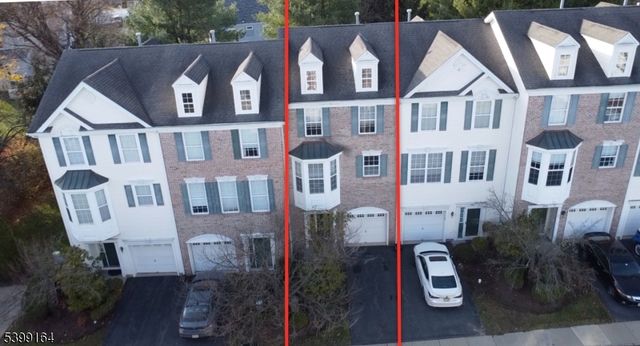 24 Sundance Way, Lopatcong Twp., NJ 08865