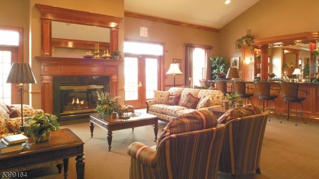 24 Sundance Way, Lopatcong Twp., NJ 08865