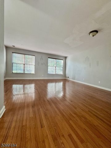 24 Sundance Way, Lopatcong Twp., NJ 08865