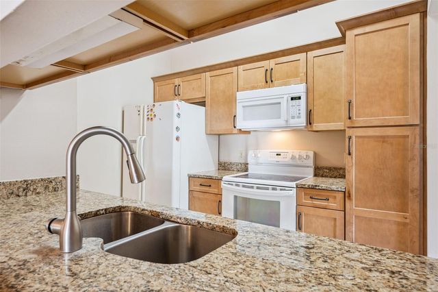 1026 COVINGTON STREET, Oviedo, FL 32765