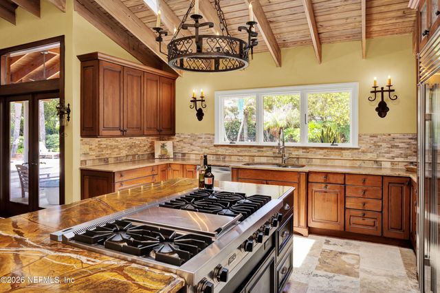 33 CORONA Road, Ponte Vedra Beach, FL 32082