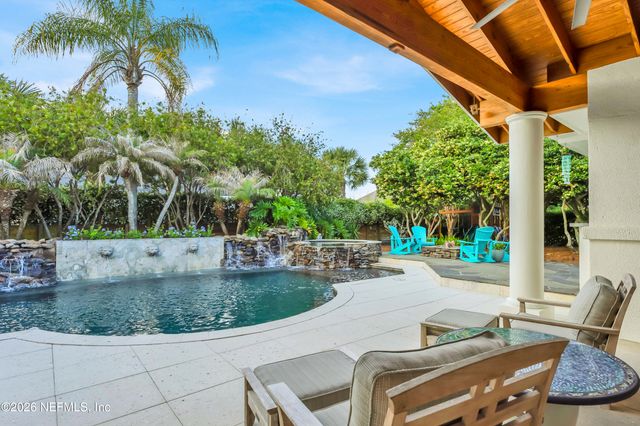 33 CORONA Road, Ponte Vedra Beach, FL 32082