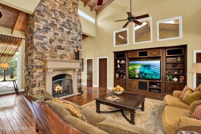 33 CORONA Road, Ponte Vedra Beach, FL 32082
