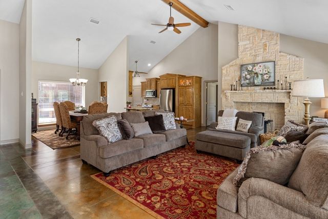 211 N Beverly Drive, Malakoff, TX 75148