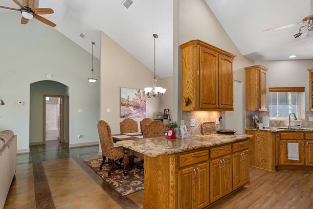 211 N Beverly Drive, Malakoff, TX 75148