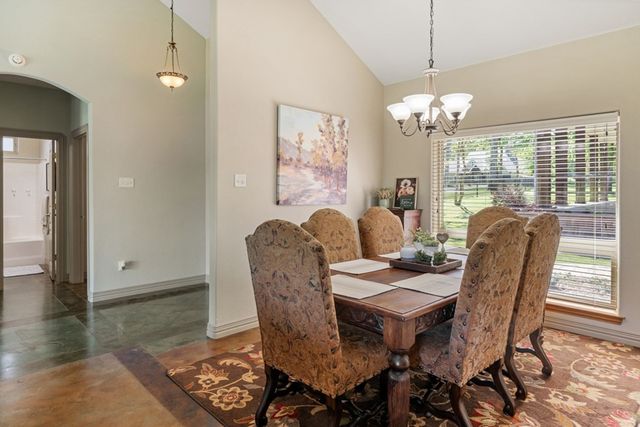 211 N Beverly Drive, Malakoff, TX 75148