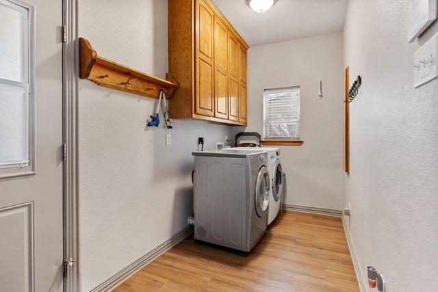 211 N Beverly Drive, Malakoff, TX 75148