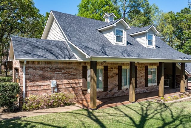 211 N Beverly Drive, Malakoff, TX 75148