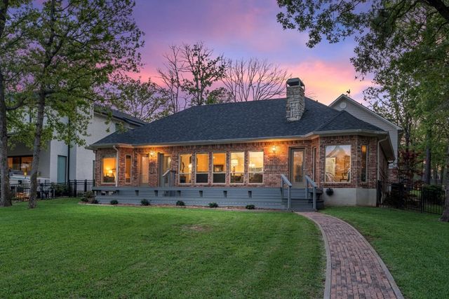 211 N Beverly Drive, Malakoff, TX 75148