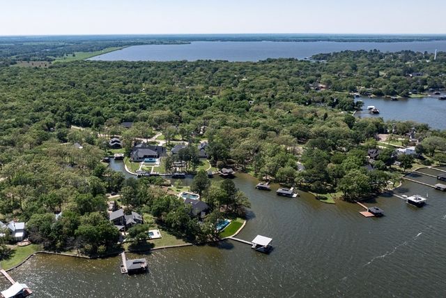 211 N Beverly Drive, Malakoff, TX 75148