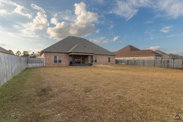 107 Brook Hollow Court, Kathleen, GA 31047