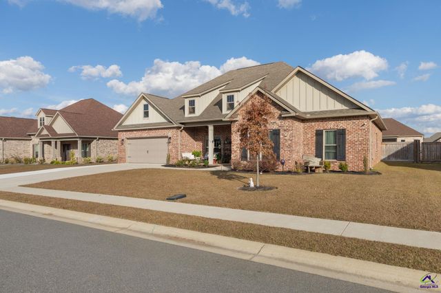 107 Brook Hollow Court, Kathleen, GA 31047