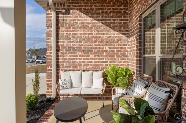 107 Brook Hollow Court, Kathleen, GA 31047