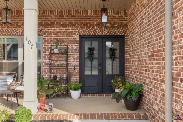 107 Brook Hollow Court, Kathleen, GA 31047