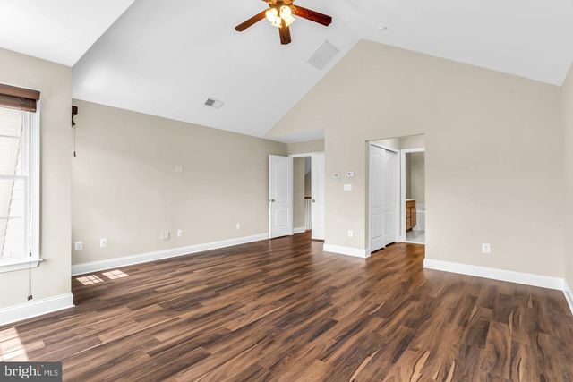 42985 PASCALE TER, Ashburn, VA 20148