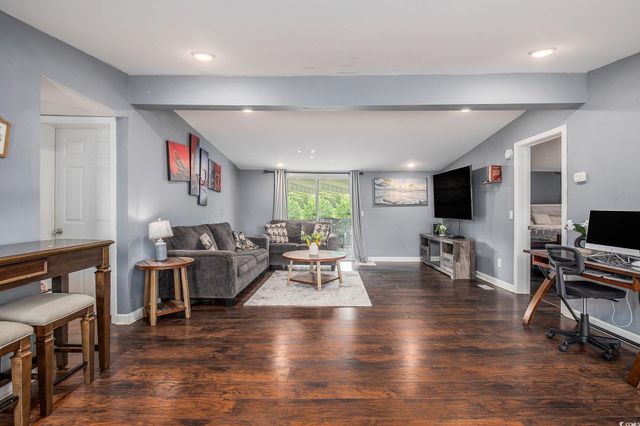 1221 Alberta Dr, Myrtle Beach, SC 29577