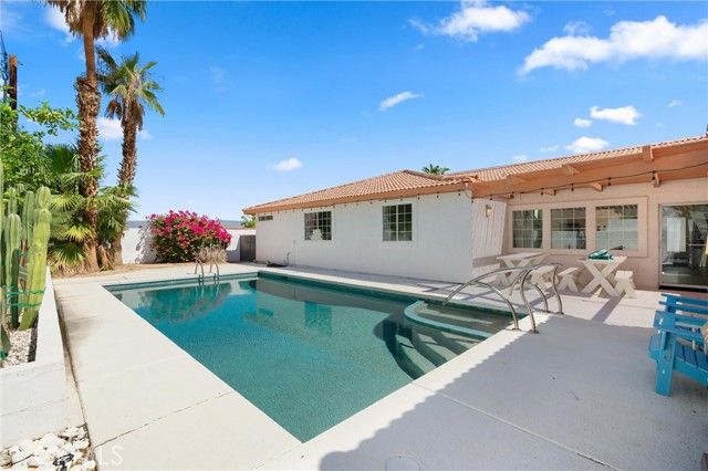 53245 Avenida Martinez, La Quinta, CA 92253