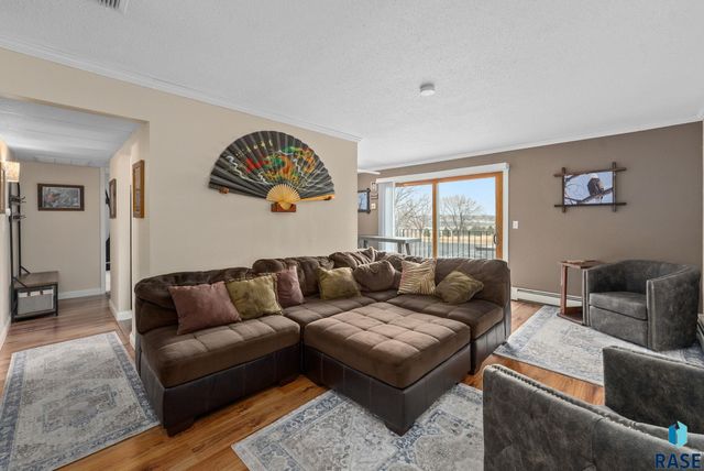 3544 S Gateway Ave Avenue 301, Sioux Falls, SD 57106