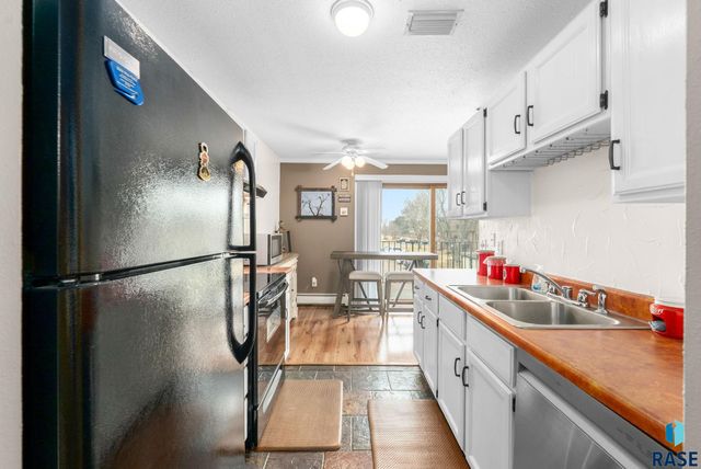 3544 S Gateway Ave Avenue 301, Sioux Falls, SD 57106