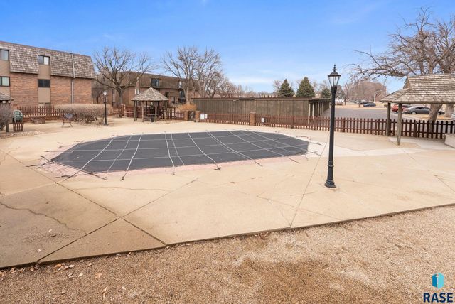 3544 S Gateway Ave Avenue 301, Sioux Falls, SD 57106