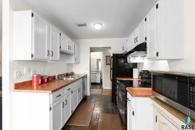 3544 S Gateway Ave Avenue 301, Sioux Falls, SD 57106