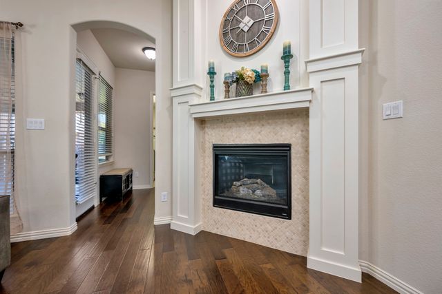 1212 Blue Lake Boulevard, Arlington, TX 76005