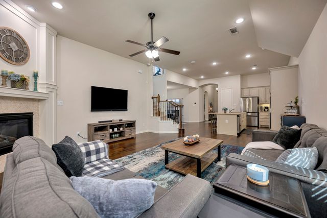 1212 Blue Lake Boulevard, Arlington, TX 76005