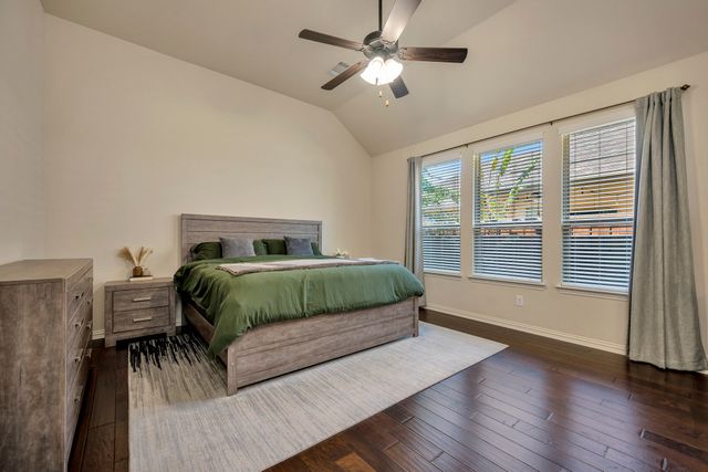 1212 Blue Lake Boulevard, Arlington, TX 76005