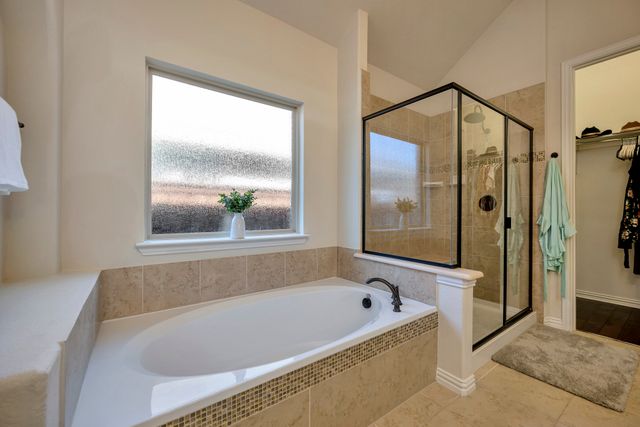 1212 Blue Lake Boulevard, Arlington, TX 76005