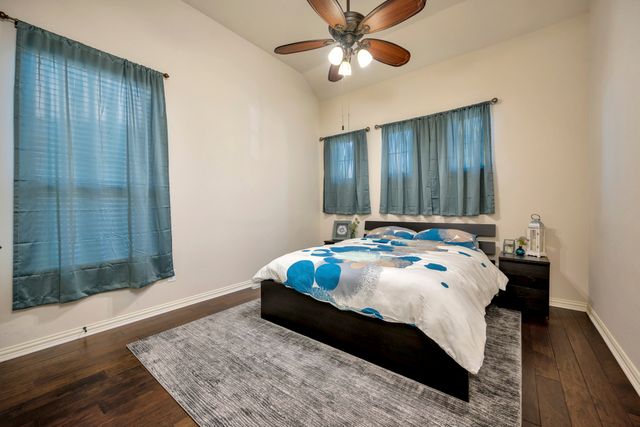1212 Blue Lake Boulevard, Arlington, TX 76005