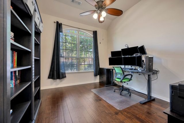 1212 Blue Lake Boulevard, Arlington, TX 76005