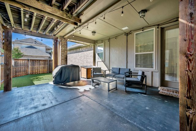 1212 Blue Lake Boulevard, Arlington, TX 76005