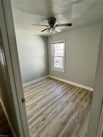 1114 Eaglewood DR, Virginia Beach, VA 23454