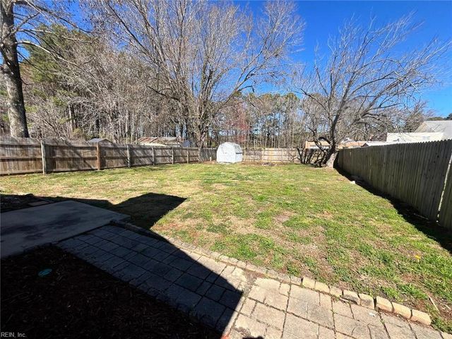 1114 Eaglewood DR, Virginia Beach, VA 23454