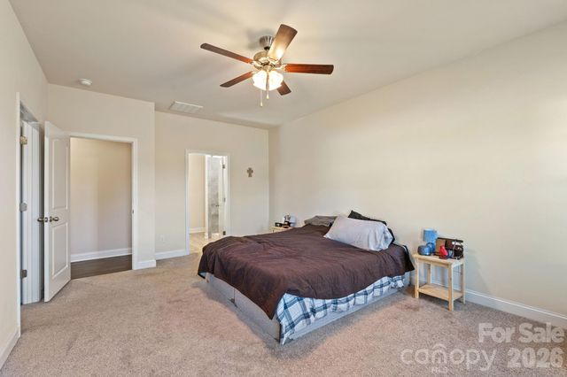 1378 Land Grove Drive, Kernersville, NC 27284