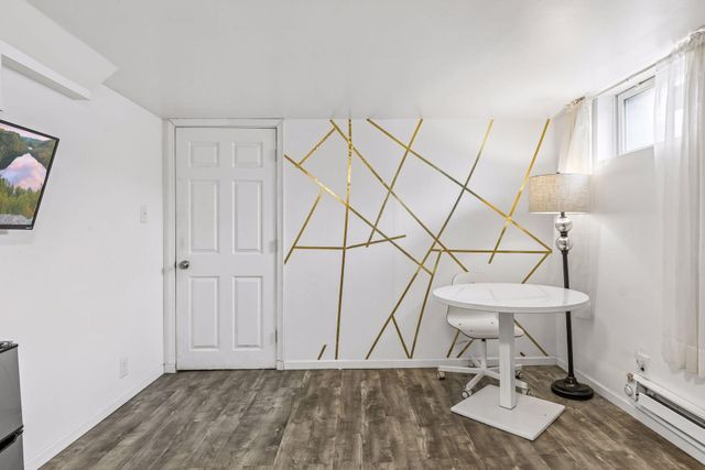393 Geranium Avenue E, Saint Paul, MN 55130