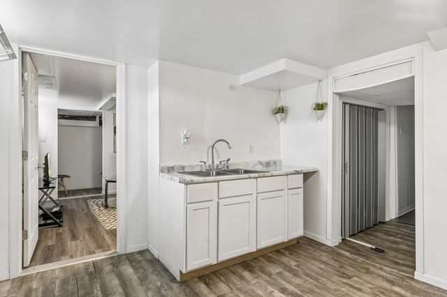 393 Geranium Avenue E, Saint Paul, MN 55130