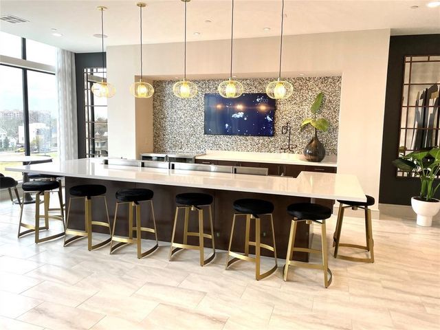 401 W 25th Street 1101, Houston, TX 77008