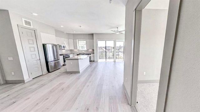 401 W 25th Street 1101, Houston, TX 77008