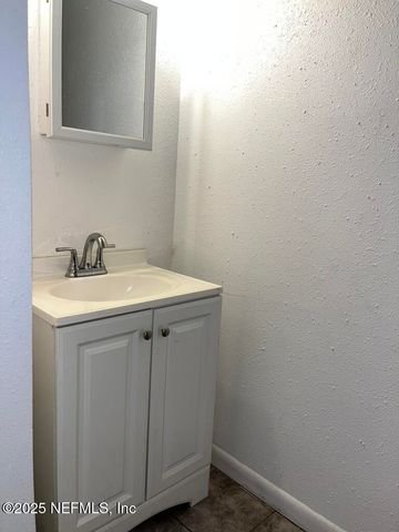 254 MCDUFF Avenue S, Jacksonville, FL 32254