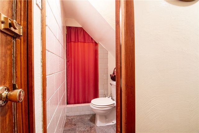 1093 Saxonburg Blvd, Clinton Twp, PA 16056