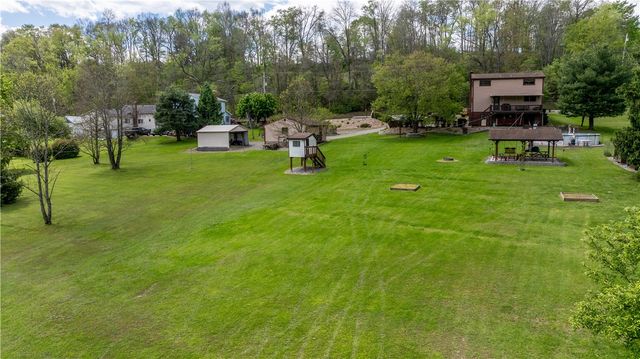 1093 Saxonburg Blvd, Clinton Twp, PA 16056