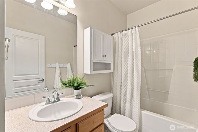 1423 Cherry Avenue, Fircrest, WA 98466