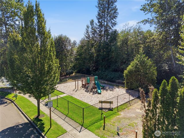 1423 Cherry Avenue, Fircrest, WA 98466
