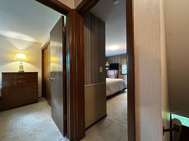 5217 Clear Spring Drive, Minnetonka, MN 55345