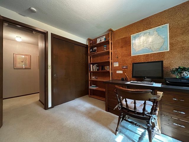 5217 Clear Spring Drive, Minnetonka, MN 55345