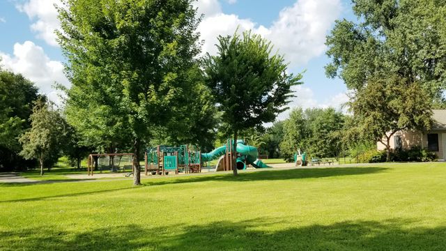 5217 Clear Spring Drive, Minnetonka, MN 55345