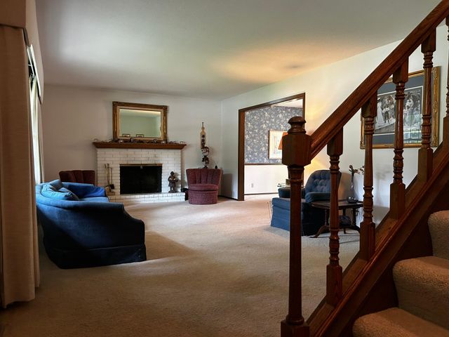 5217 Clear Spring Drive, Minnetonka, MN 55345