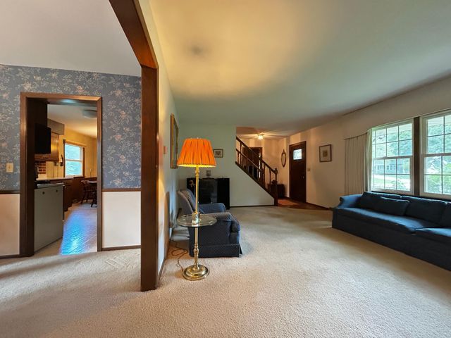 5217 Clear Spring Drive, Minnetonka, MN 55345