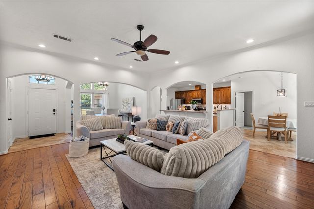 4124 Fm 813, Waxahachie, TX 75165